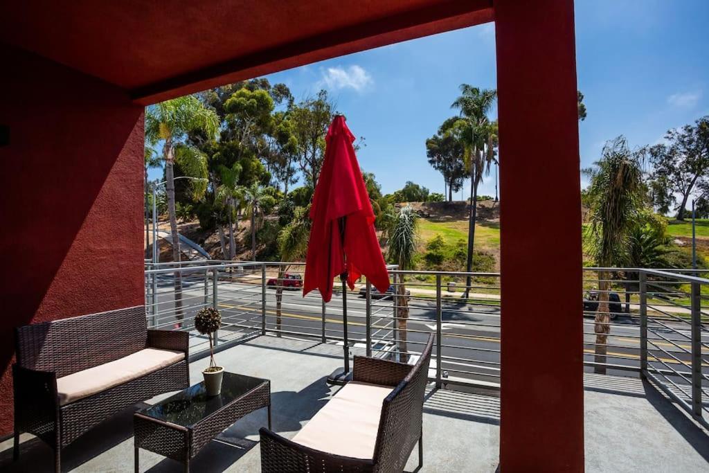 Cute Studio With Large Balcony And Great Park View San Diego Exterior photo